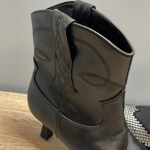Circus Sam Edelman Studded Western Boots Black Pointed Toe Kitten Heel NWOT 8.5 - Picture 4 of 12
